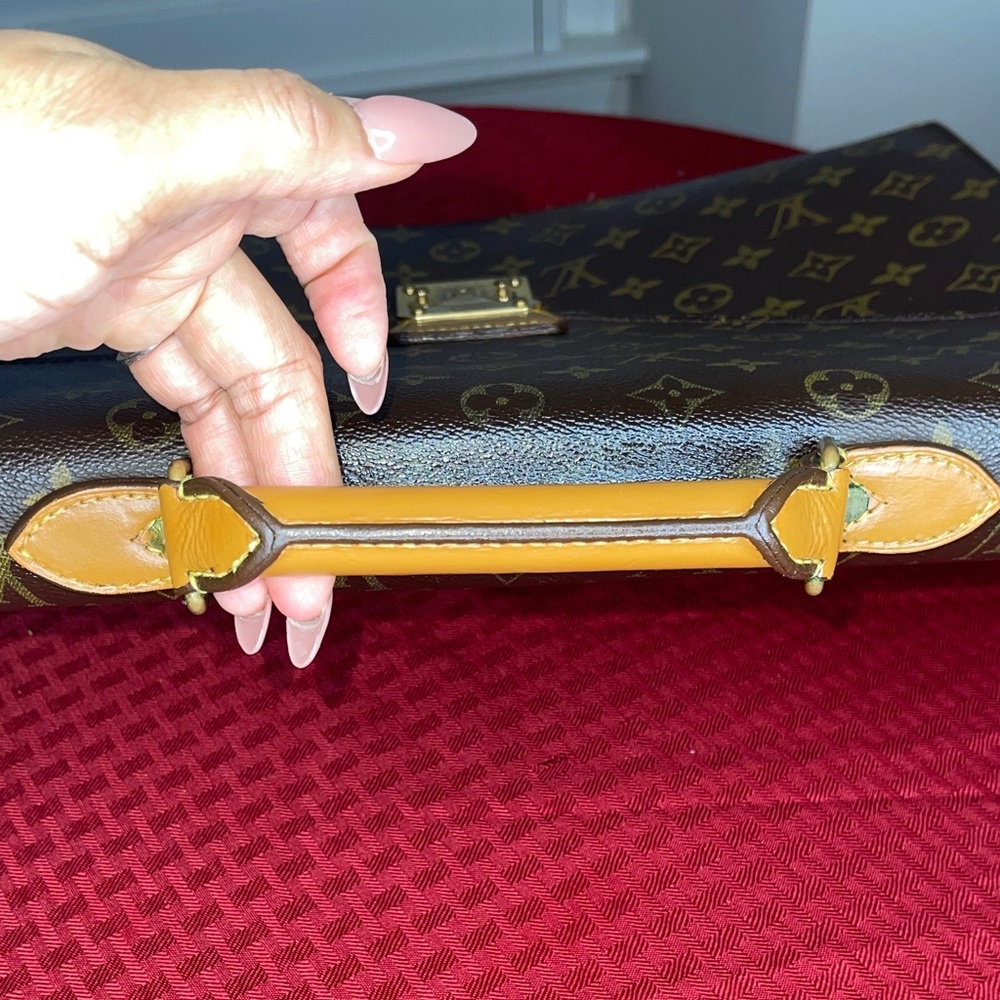 Louis Vuitton Monogram Canvas Briefcase - Picture 8 of 17